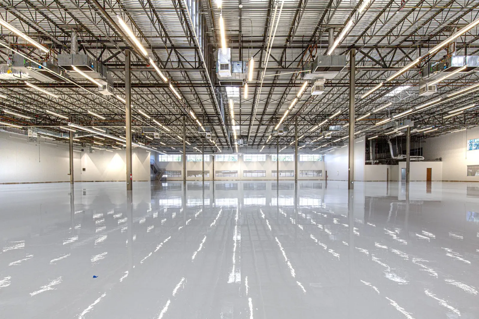 Large hall with a gleaming resin floor